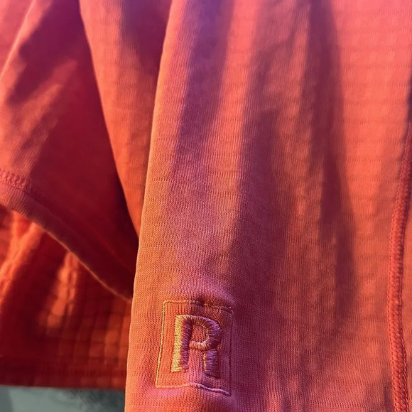 Patagonia sz S salmon pink retool 1/2 zip w/ zip pocket great pre owned cond - Picture 10 of 10